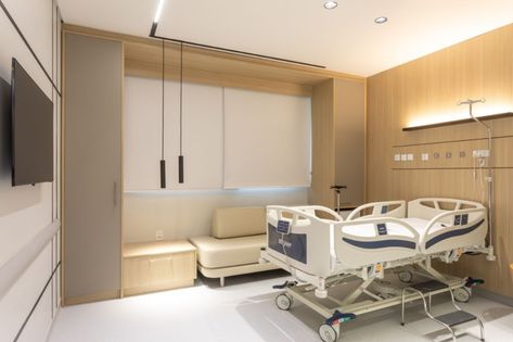 Photo: 17600 Maternity Room Hospital, Hospital Bedroom Design, Aesthetic Hospital Room, Hospital Ideas, Healthcare Interior Design, Davis Furniture, Hospital Clinic, Nurses Station, Healthcare Architecture