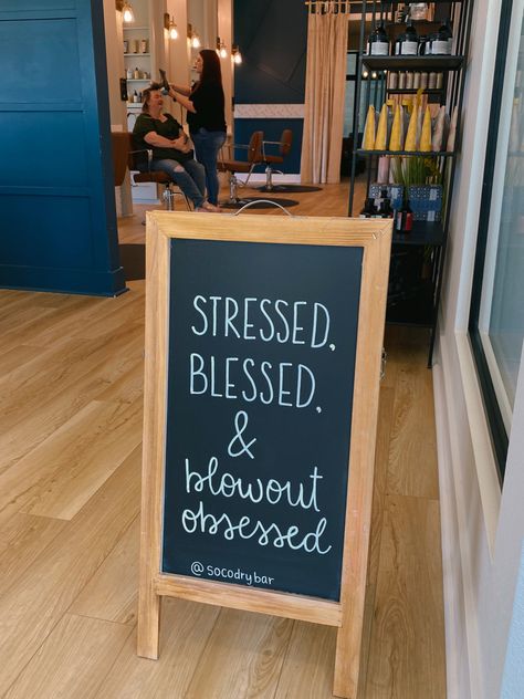 Spa Chalkboard Signs, Salon Chalkboard Ideas, Boutique Signs, Spa Promo, Blowout Bar, Booth Display Ideas Diy, Bar Chalkboard, Board Sayings, Club Pilates