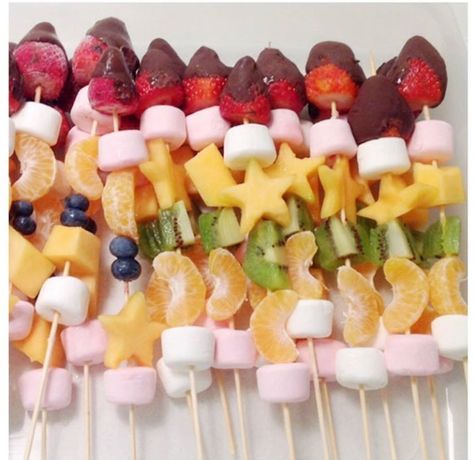 Toddler Treats, Fruit Stick, Fruit Sticks, Snack Sticks, Snacks Ideas, Dinosaur Themed Birthday Party, Birthday Board, Fruit Snacks, Board Ideas