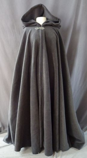 Weather Resistant Soft Grey Fleece Hooded Cloak Like the idea of fleece material - cosy. Old Fashion Dresses, Hooded Cloak, Medieval Clothing, Medieval Dress, Fantasy Dress, Fantasy Clothing, Fantasy Fashion, Character Outfits, Corsets