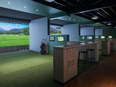 Academy Building, Sport Bar Design, Indoor Golf Simulator, Golf Bar, Golf Simulator Room, Golf Clubhouse, Golf Driving Range, Golf Room, Gaming Lounge