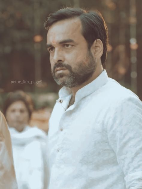 Kalin Bhaiya Mirzapur, Pankaj Tripathi, Amazing Funny Facts, Actors Images, Web Series, Hd Photos, Funny Facts, Free Download, Actors