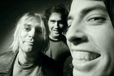 Seattle Grunge, Silly People, Nirvana Nevermind, Donald Cobain, Krist Novoselić, Nirvana Kurt Cobain, Nirvana Kurt, Smells Like Teen Spirit, Courtney Love