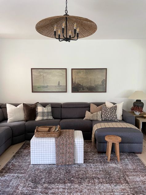 Dark Couch Living Room, Gray Sectional Living Room, Dark Grey Couch Living Room, Modern Vintage Living Room, Vintage Living Room Decor, Moody Living Room, Grey Sofa Living Room, Grey Couch Living Room, Living Room Decor Gray