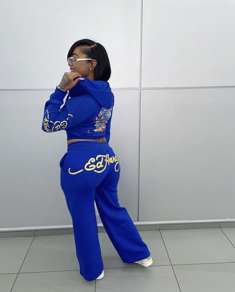 Ed Hardy Outfit Black Women Sweatsuit, Ed Hardy Sweatsuit Outfit, Blue Ed Hardy Tracksuit, Christmas Fits Black Women, Jogging Suit Outfit Black Women, Ed Hardy Tracksuit Outfit, Ptso Ideas Outfits Winter, Sgrho Probate Outfits, Dope Outfits Black Women