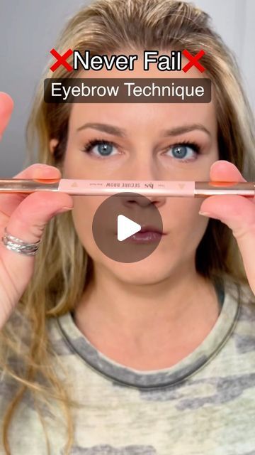 Michaella on Instagram: "❌EyeBrow Tips❌ that will ALWAYS WORK😊🥰 save & share. Follow for more easy makeup tips!
Used @lysbeautyofficial brow pencil in taupe

#eyebrowhack#eyebrowhacks#makeuphacks#makeuptips#beautyhacks#beautytips#makeuptipsandtricks#howto#makeupforbeginners" How To Use Eyebrow Pencil, Shaping Eyebrows For Beginners, Natural Brows Tutorial, Easy Eyebrows For Beginners, How To Fill In Eyebrows, Brow Tutorial For Beginners, Eyebrow Pencil Tutorial, Benefit Eyebrow Pencil, Perfect Eyebrows Tutorial