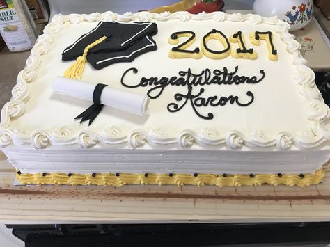 Sheet Cake For Graduation, Rectangular Graduation Cake, Grad Cake Ideas Sheet Cake, Senior Graduation Cake Ideas, Homemade Graduation Cake, Graduation Cake Designs Sheet Cake, Graduation Party Cake Ideas High School, Graduation Sheet Cakes For Boys, Rectangle Graduation Cake