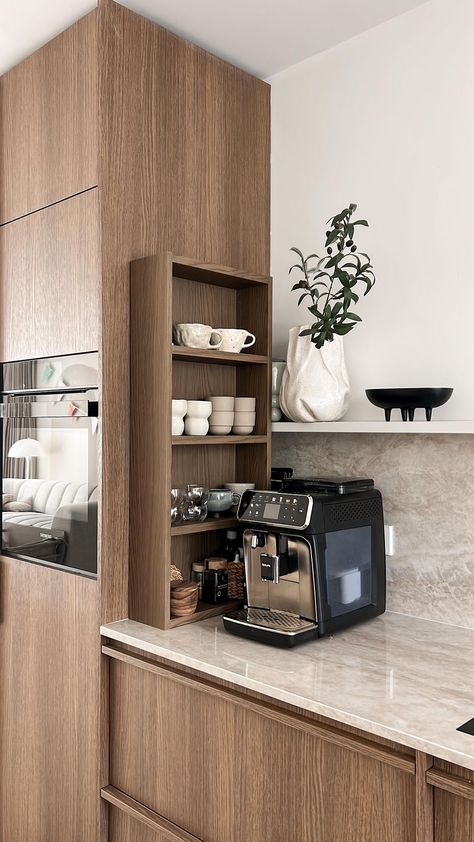 Instagram Breakfast Station Kitchen, Coffe Corners Design, Coffe Corners Ideas, Coffee Corner Aesthetic, New Build Ideas, Small Corner Kitchen, Ikea Inspirations, Kitchen Coffee Corner, Kitchen Ideas Wood