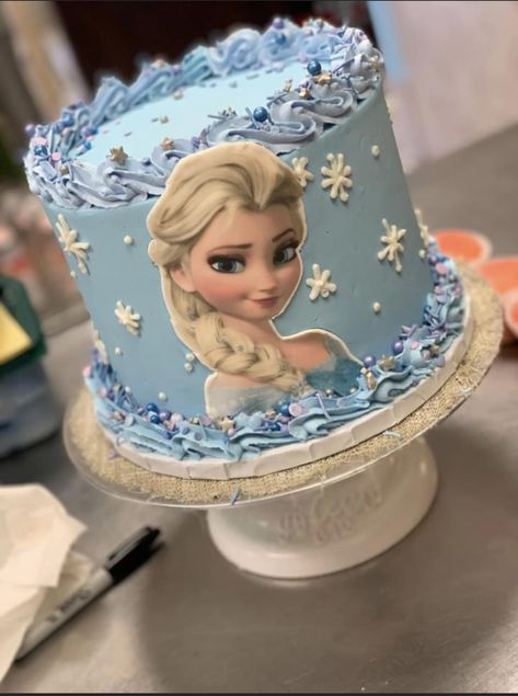 Elsa Theme Birthday Cake, Elsa Themed Cake, Elsa Princess Cake, Elsa Themed Birthday Cake, Elsa Buttercream Cake, Elsa Birthday Cake Frozen, Frozen Cake Ideas Birthdays, Simple Frozen Birthday Cake, Frozen Buttercream Cake