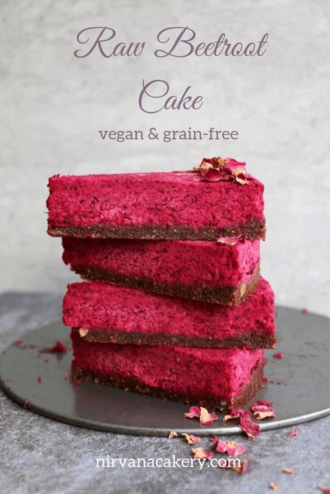 Raw Beetroot Cake with Walnut and Fig Crust (grain-free & vegan) - Nirvana Cakery Beetroot Cake Healthy, Vegan Beetroot Cake, Raw Cakes Recipes, Raw Cake Recipes, Raw Vegan Cake, Beetroot Cake, Patisserie Vegan, Beetroot Recipes, Raw Vegan Desserts