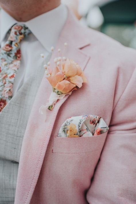 Pink Tux, Pink Suit Men, Pink Groomsmen, Color Durazno, Pink Tuxedo, Pantone Colour Of The Year, Wedding Tux, Pink Wedding Inspiration, Pink Wedding Theme