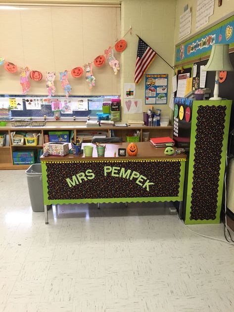 Paraprofessional Desk Ideas, Teacher Desk Setup, Teacher Desk Ideas, Tiny Classroom, Teacher Desk Decorations, Coastal Classroom, Teacher Desk Area, Teacher Desks, Desk And Cabinet