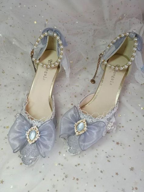 Kasut Pengantin, Champagne Shoes, Pearl Lace, Dr Shoes, All Black Shoes, Pearl Love, Kawaii Shoes, Womens Stilettos, Fancy Shoes