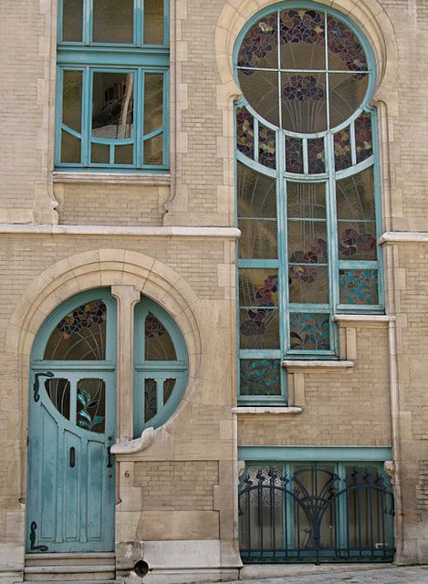 Art Nouveau Arquitectura, Art Nouveau House, Architecture Art Nouveau, Art Nouveau Interior, Glass Doors Patio, Art Nouveau Architecture, Art Deco Architecture, Unique Doors, Beautiful Doors