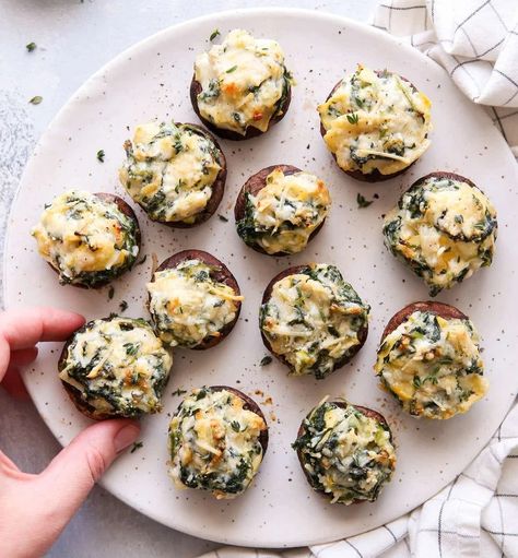 19 Small Plates For All Your Appetizer And Girl Dinner Needs - Brit + Co Artichoke Stuffed Mushrooms, Party Food Dishes, Mushroom Appetizer Recipes, Small Plates Recipes, Bite Size Appetizers Easy, Easy Mushroom Recipes, Artichoke Stuffed, Stuffed Mushrooms Easy, Mushroom Tart