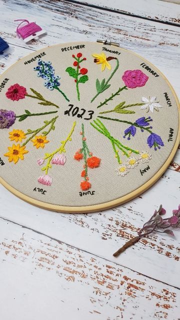 Year In Review Embroidery, Monthly Embroidery Patterns, Year Embroidery, Unique Stitches, Summer Homework, Different Stitches, Creative Things, Embroidery Patterns Free, Birth Month Flowers