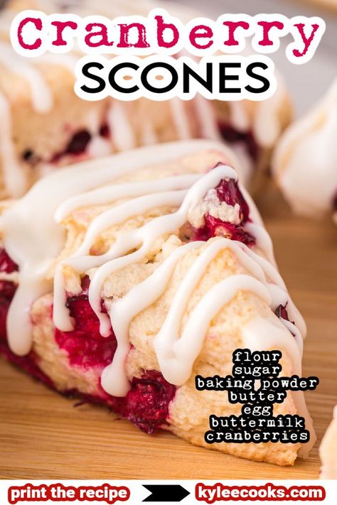 Cranberry Scones are the yummiest holiday baked treat! A sweet and tart combination of cranberries in a scone make for serious deliciousness. Scones Cinnamon, Flaky Scones, Holiday Brunch Recipes, Raisin Scones, How To Make Scones, Cinnamon Scones, Cranberry Scones, Scones Recipe Easy, Cranberry Cream Cheese