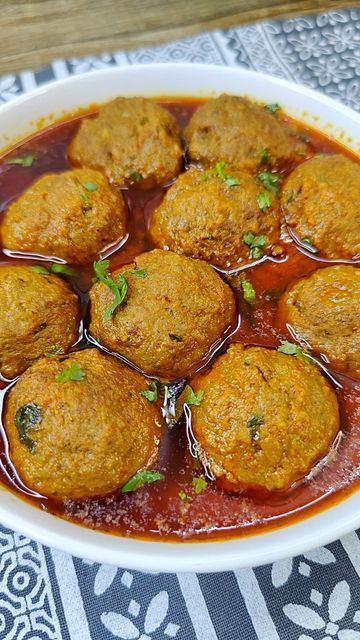 Chicken Kofta Curry, Keema Kofta Recipe, Beef Kofta Curry Recipe, Kofta Recipes, Vegetarian Kofta Curry, Ganpati Songs, Malai Kofta Curry, Kofta Curry Recipe, Coriander Oil