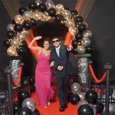 Red Carpet Kids Party, Red Carpet Event Decorations, Red Carpet Party Decorations, Hollywood Theme Prom, Hollywood Red Carpet Theme, Red Carpet Sweet 16, Red Carpet Theme Party, Old Hollywood Theme, Hollywood Birthday Parties