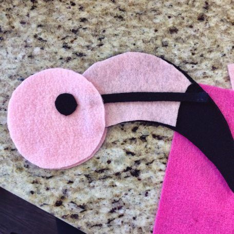 DIY Flamingo Halloween Costume for Toddlers! - Veronika's Blushing Emu Costume, Birthday Party Ideas For Teens, Halloween Costume Videos, Flamingo Halloween Costume, Party Ideas For Teens, Diy Flamingo, Swan Costume, Flamingo Outfit