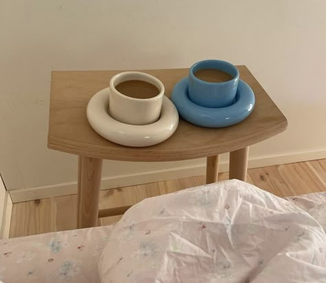 Coffee Cups Aesthetic, Cups Aesthetic, Aesthetic Morning Routine, Gustaf Westman, Aesthetic Morning, Cozy Tea, Apartment Vibes, Summer Life, Pretty Mugs