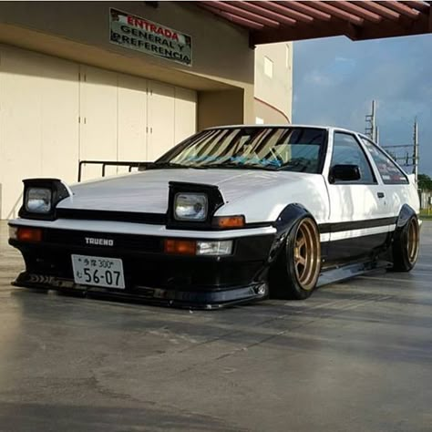 Toyota Trueno, Trueno Ae86, Corolla Ae86, Ae 86, Rad Racer, Best Jdm Cars, Drifting Cars, Initial D, Mitsubishi Lancer Evolution