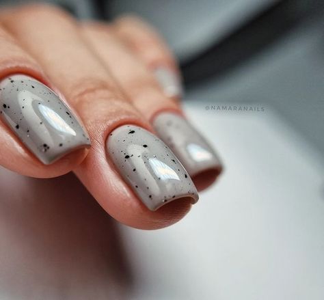 Grey Oval Nails, Grey Manicure Ideas, Egg Shell Nails, Grey Short Nails, Grey Nails Acrylic, Eggshell Nails, Grey Nails Design, Short Natural Nails, Grey Nail Art