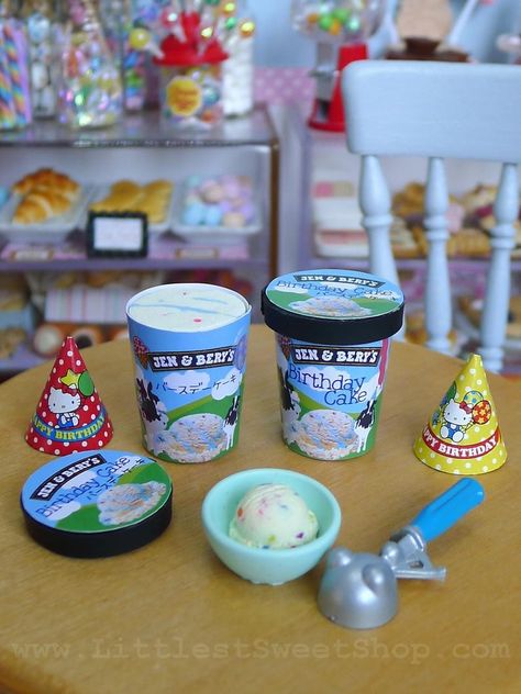 Tub Of Ice Cream, Miniture Food, Barbie Food, Barbie Doll Set, Miniature Bakery, Mini Brands, Mini Stuff, Miniature Things, Diy Doll Miniatures