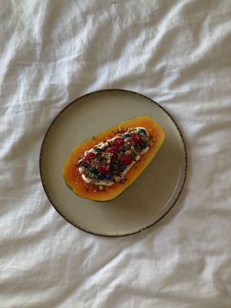 Papaya Aesthetic, Papaya Bowl, Food Inspo, Breakfast Ideas, Papaya, Food Inspiration, Healthy Breakfast, Breakfast Recipes, Bowl