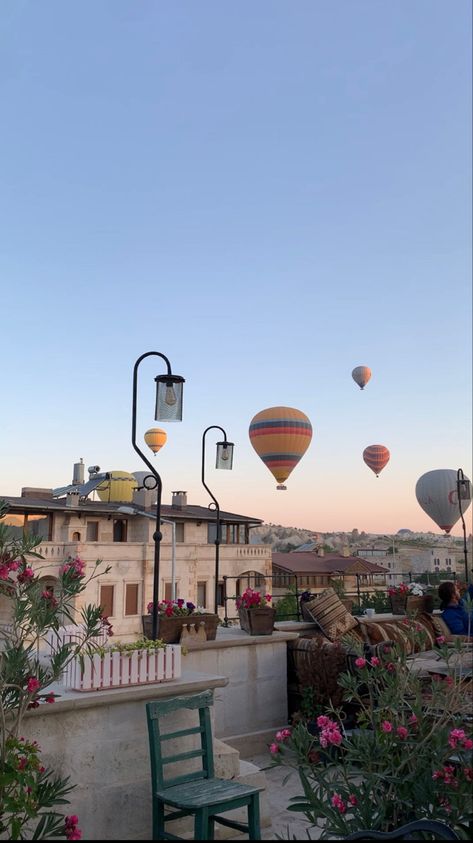 Cappadocia Turkey Aesthetic, Tourism Aesthetic, Istanbul Turkey Aesthetic, Travel In Turkey, Turkey Aesthetic, Turkey Summer, Turkey Tourism, Turkey Cappadocia, Turkey Places