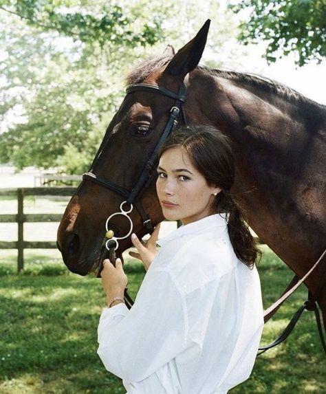 hersweetfairytale | VSCO Grace Burns, Equestrian Photoshoot, Estilo Ivy League, Estilo Ivy, Equestrian Aesthetic, Equestrian Chic, Camila Morrone, Rural Living, Ivy League Style