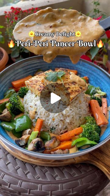 Peri Peri Vegetarian, Herb Rice Bowl, Cheese Paneer Recipes, Paneer Bowl Recipes, Grilled Paneer Recipes, Paneer Rice Bowl, Herb Rice Recipes, Paneer Bowl, Peri Peri Paneer