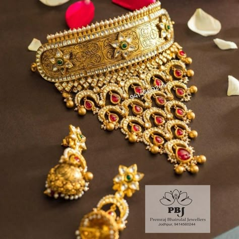 Rajputi Aad Design Gold New, Tevta Jewellery, Rajputi Jewellery Choker, Rajasthani Jewellery Traditional, Aad Designs Rajputi, Rajputi Aad Design Gold, Rajput Jewellery, Tanishq Jewellery, Beautiful Wedding Jewelry