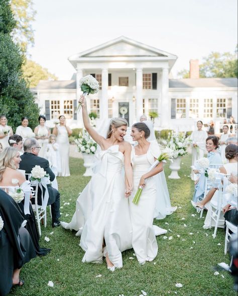 Lunden And Olivia, Scarlet Wedding, Wlw Wedding, Timeless Bride, 1960s Wedding, Bridal Wardrobe, Tulip Wedding, Engagement Inspo, Elegant Bride