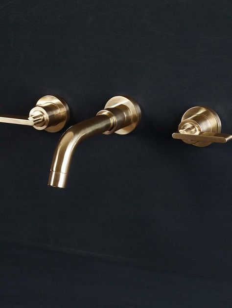 Bathroom Brass Fixtures, Studio Ore, Brass Taps, Showers Bathroom, Wall Mounted Bath Taps, Bathroom Sanitary, Awesome Houses, Brass Wall Hanging, Wall Mounted Taps