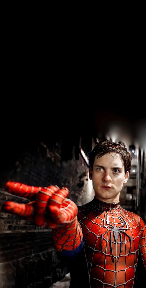 Spiderman Wallpaper Tobey Maguire, Sigma Aesthetic, Spiderman Scene, Spiderman 2002, Spider Man Trilogy, Spiderman 1, Tobey Maguire, Logo Game, Amazing Spiderman Movie