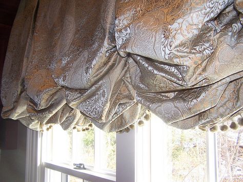 window treatments
inverted pleat balloon Tuscan Curtains, London Shades, Creative Curtains, Popular Window Treatments, Balloon Shades, Balloon Valance, Relaxed Roman Shade, Balloon Curtains, Victorian Modern