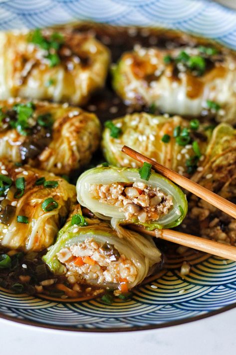 Tofu With Cabbage, Chinese Stuffed Cabbage Rolls, Cabbage Rolls Vinegar, Napa Cabbage Wraps, Tofu Cabbage Rolls, Napa Cabbage Recipes Vegan, Tofu Cabbage Recipes, Napa Cabbage Rolls Recipe, Vegan Cabbage Rolls Recipes