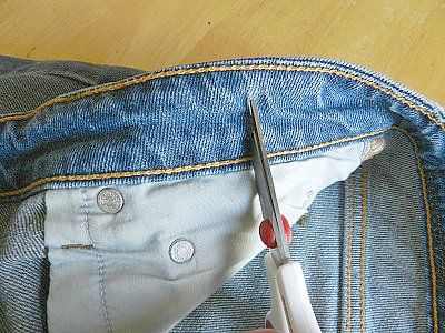 Brillant hack on adding elastic inside jean waist using buttonhole elastic! Adjust Jeans Waist Diy, Couture, Waist Adjustment Jeans, Elastic In Jeans Waist, How To Put Elastic In Waistband Jeans, Adding Elastic To Waistband, Add Elastic To Jeans Waist, Diy Elastic Waistband Jeans, Adding Elastic To Jeans Waist