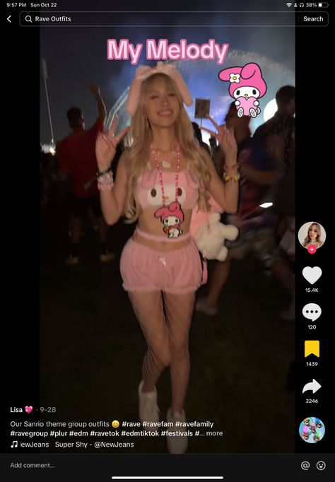 My Melody Rave Outfit, Kawaii Rave Outfit, Sanrio Rave Outfit, Cute Rave Outfits Festivals, Abg Outfits Rave, Rave Couple Outfits, Rave Outfits Pink, Rave Couple, Pink Rave Outfit