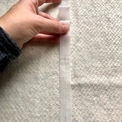 How To Sew Batting Together, Fusible Tape, Beginner Quilting Projects, Quilt Binding Tutorial, Backing A Quilt, Binding Tutorial, Household Sewing, Quilt As You Go, Quilt Binding