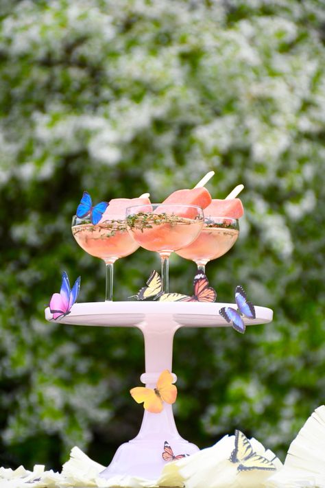 Butterfly Drink Topper, Fresh Fruit Popsicles, Popsicle Cocktail, Butterfly Cocktail, Lifetime Of Butterflies, Butterfly Food, Drink Topper, Drink Display, Fruit Popsicles