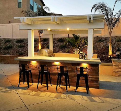 Mini Fridge Bar, Lanai Design, Outdoor Garden Bar, Floating Bar, Bbq Shed, Tree Bar, Cottage Outdoor, Bar Restaurant Interior, Outside Bars