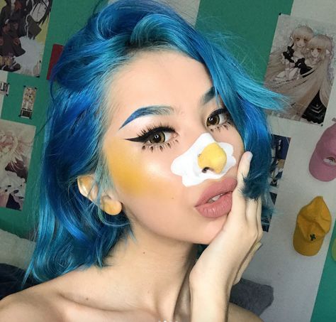 Nose Makeup Art Takes Over Instagram ... Egg Makeup, Nose Makeup, Face Painting Designs, Pretty Designs, Nose Art, Everyday Makeup, Makeup Trends, Makeup Art, Face Painting