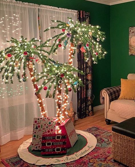 Lit Palm Trees Trio Christmas Decor Idea Deck The Palms Christmas, Christmas Palm Tree Decoration, Palm Tree Christmas Tree, Palm Tree Christmas Trees Ideas, Florida Christmas Tree, Tropical Christmas Decor, Palm Tree Christmas Trees, Hawaiian Themed Christmas, Christmas Tree Palm