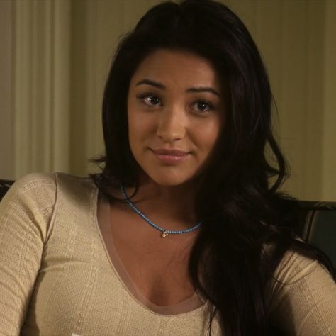 Face Claims Actress, Mom Faceclaims, Faceclaims Female Actresses, Emily Fields Icons, Mixed Actresses, Shae Mitchell, Emily Pretty Little Liars, Wasian Face Claim, Actress Face Claims