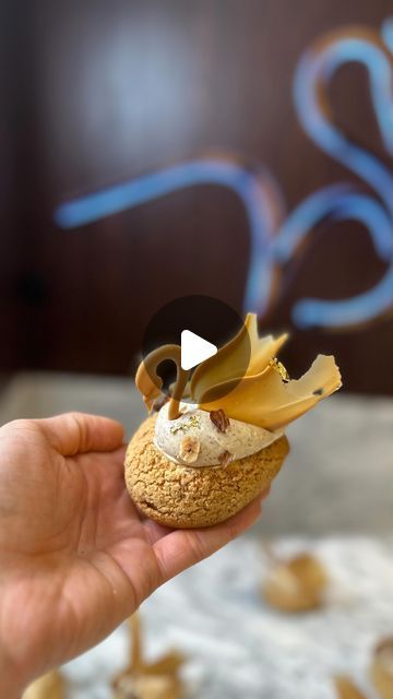 Vincent Salur on Instagram: "Choux Cygnature vanille - noisette et son cœur coulant praliné noisette disponible en boutique 🦢 #vincentsalur #pastry #patisserie" Swan Choux Pastry, Boutique Patisserie, Choux Pastry, February 22, Shanghai, Pastry, Baking, Boutique, On Instagram