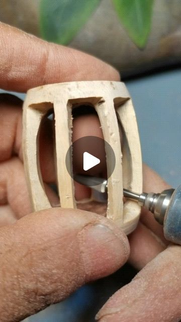 Wood Carving With A Dremel Tool, Rotary Tool Projects Diy, Beginner Wood Carving Projects, Dremel Tool Projects For Beginners, Dremel Crafts Beginner, Wood Carving Ideas Beginner, Things To Do With A Dremel, Dremel Werkzeugprojekte, Wood Carving Dremel