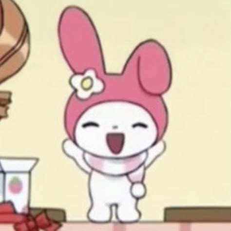 My Melody Reaction, Food Hello Kitty, Pompompurin Pochacco, Sanrio Memes, Kuromi And Melody, Bad Badtz Maru, Onegai My Melody, Sanrio Aesthetic, My Melody And Kuromi