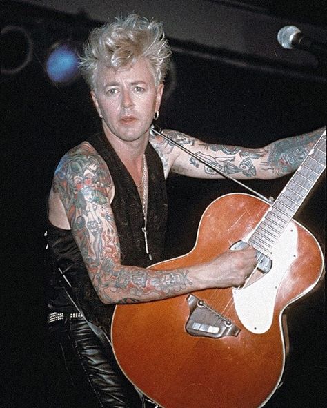 ♪ 𝐁𝐫𝐢𝐚𝐧 𝐒𝐞𝐭𝐳𝐞𝐫 ♪ on Instagram: “☠️61!☠️ ~ #BrianSetzer #Birthday ⚡️” Photo Pixel, Brian Setzer, Stray Cats, Rock'n Roll, Guitar Hero, Rock Legends, Stray Cat, Old School Tattoo, Music Photography